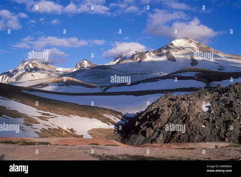 Mount katmai hi-res stock photography and images - Alamy