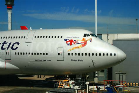 airbus a380 - Is there any particular reason for the cockpit of the 747 ...