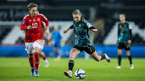 Startelf Deb T F R Sen Dfb Frauen Erreichen Nations League Halbfinale