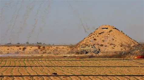 Israel Closes Gaza Crossing After Border Clashes