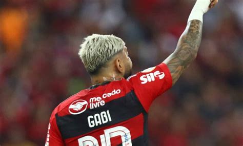 Gabigol O Jogador Do Flamengo Mais Cart Es Em Scores