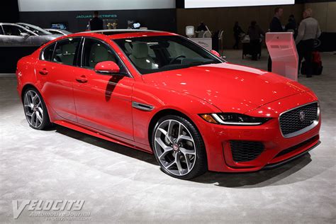 2020 Jaguar Xe Sedan Pictures