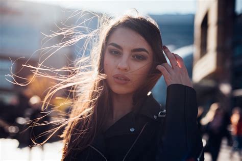 Women Brunette Portrait Brown Eyes Open Mouth Looking At Viewer Hands