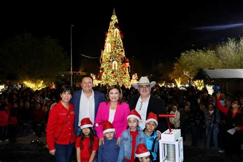 Encienden Villamagia En La Plaza De Sabinas La Prensa De Coahuila