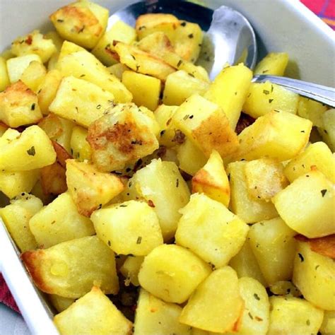 Easy Baked Garlic Potatoes | Lovefoodies