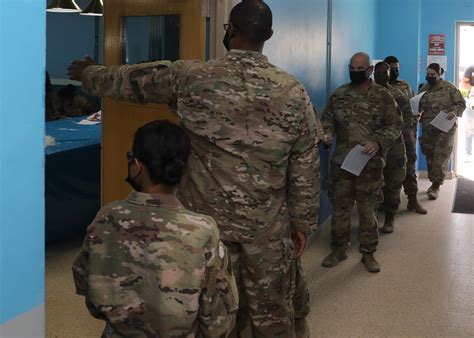 Desert Medics Restart Covid 19 Vaccinations In Centcom Footprint