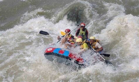 10 Jalur Arung Jeram Paling Menantang Di Indonesia Berani Coba Pigiblog