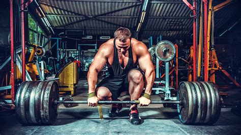 Feature Strong Powerlifter During His Workout A Beginner S Guide To