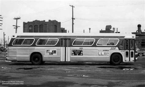 Detroit Transit Bus Photos 1960s Pg1