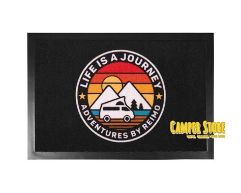 Alfombra LIFE IS A JOURNEY 60x40cm Para Camper CamperStore