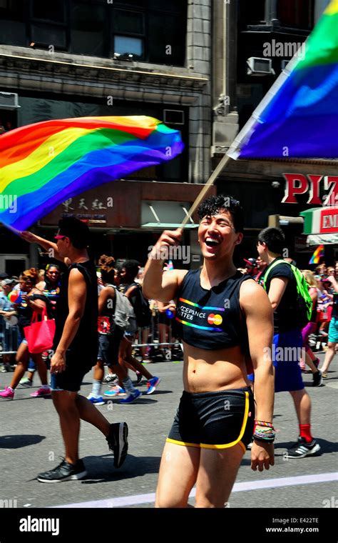 Gay asian Banque de photographies et dimages à haute résolution Alamy