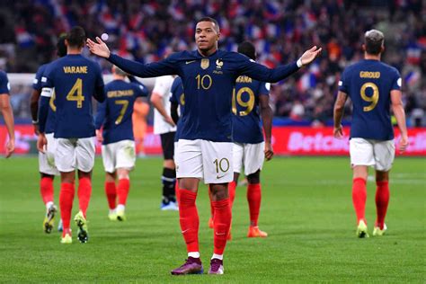 Mbappé Revela Que Quase Se Aposentou Da Seleção Da Françajogada 10