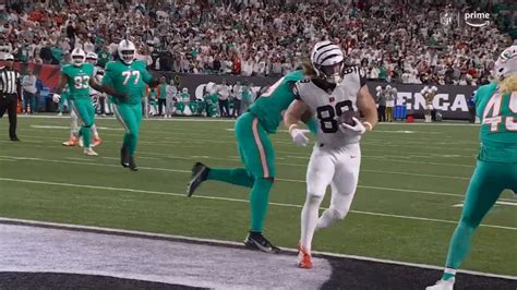 Cincinnati Bengals Tight End Hayden Hurst Has Walk In Td Catch After