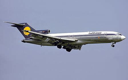 Lufthansa Boeing 727-200 | Latest Photos | Planespotters.net