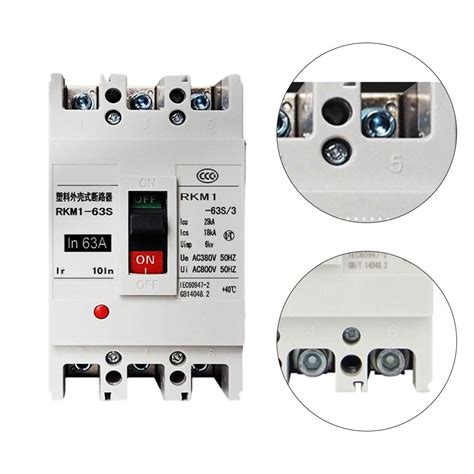 Dc Circuit Breaker 3 Pole Mccb 380V Voltage Photovoltaic Solar