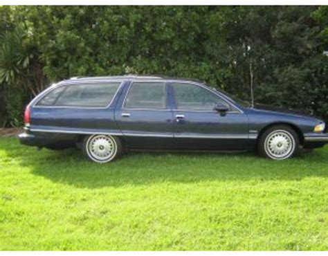 View of Buick Roadmaster Wagon. Photos, video, features and tuning ...