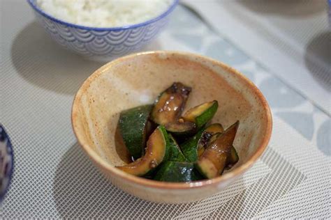 Courgettes sautées à la sauce soja japonaise recette de légumes