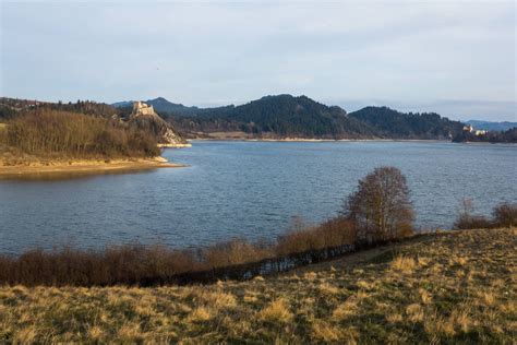 Czorsztynskie Lake And Castle In Czorsztyn Pieniny Free Stock Photo