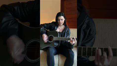 Larissa Liveir Guitar Solo Youtube