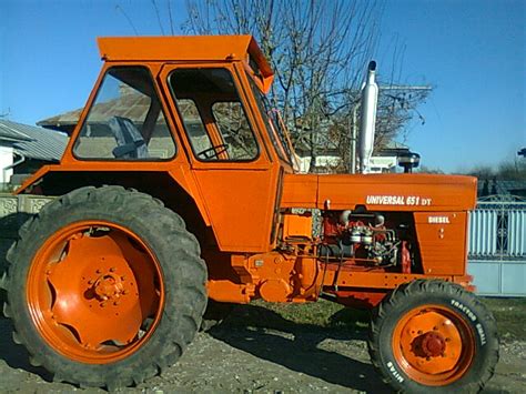 Vind Tractor Romanesc Universal 651 DT Dambovita