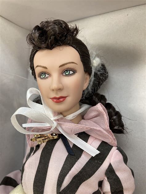 TONNER 16 SCARLETT O HARA DOLL PEACHTREE STREET STROLL GWTW VIVIEN