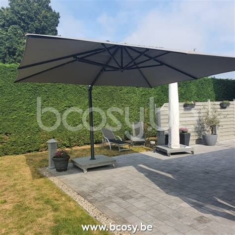 Jardinico KINGSTON 400x400 Vierkante Vrijhangende Parasol 4x4 Mast