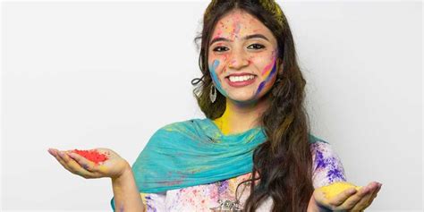 Pre And Post Holi Care Tips By Expert In Hindi होली में बालों की ऐसे