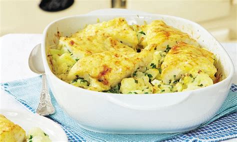 Mary Berry Everyday Smoked Haddock And Cauliflower Gratin Daily Mail Online