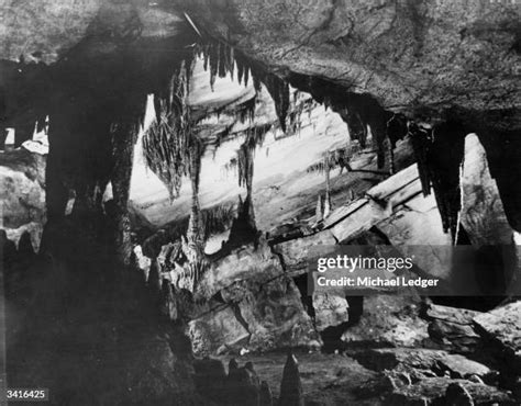 102 Endless Caverns Stock Photos, High-Res Pictures, and Images - Getty ...