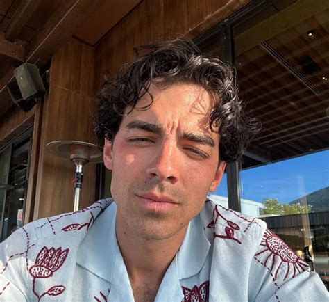 Joe Jonas Announces New Albums Release Date