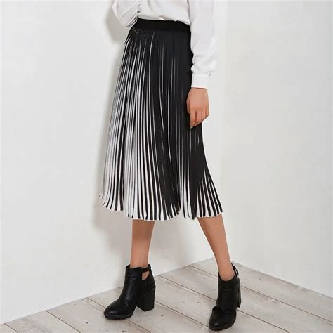 New Black And White Striped Pleated Skirts Casual Women Long Skirt