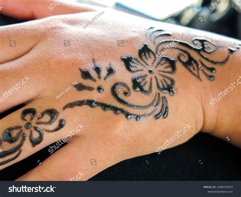 Share 81 Simple Tattoo Mehndi Designs For Hands Super Hot Edo