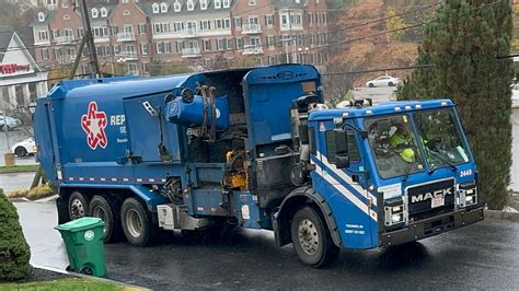 Republic Services ASL Dumping Wet Barrels In The Rain YouTube