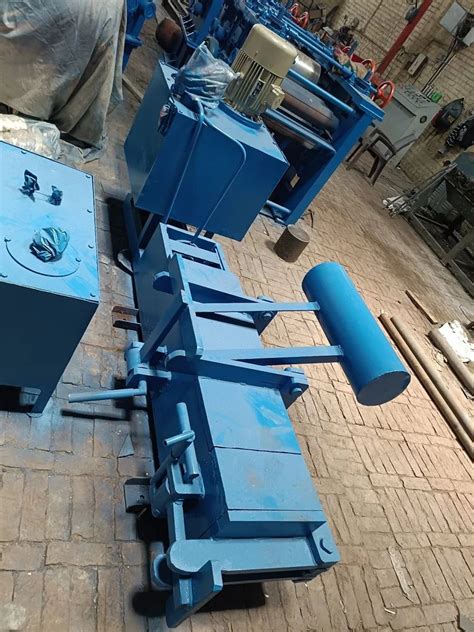 Mild Steel Hydraulic Bailing Press Machine Capacity T 100 Ton At Rs