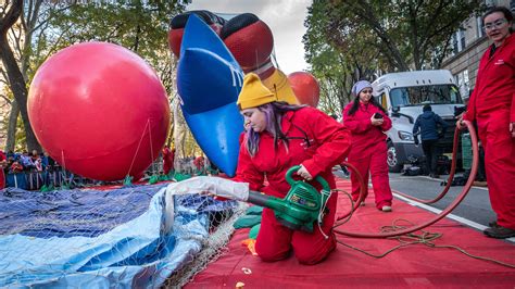 Rain Expected at Macy’s Thanksgiving Parade - The New York Times