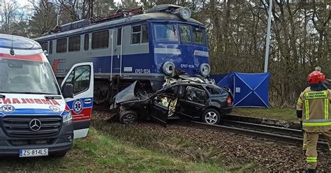 Nielep Tragiczny Wypadek Na Przeje Dzie Kolejowym