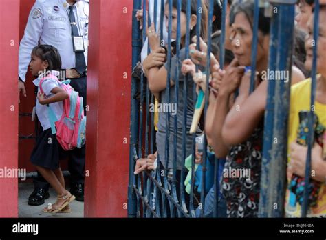 Quezon City Philippines 5th June 2017 A Student Enters The Campus