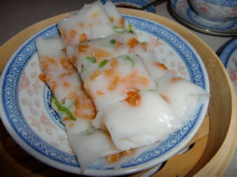 Chinese Steamed Rice Noodle Rolls Cheung Fun Dim Sum 教做蒸腸粉 Chinese Recipe By Wantanmien In