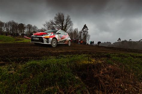 Javier Villa Se Pasa A Los Rallyes Con Toyota