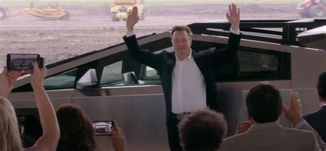 Video Tesla Lithium Refinery Work Starts Evs Beyond