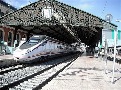 Renfe Ampl A El Abono Avant Con Descuentos Del A Trayectos De