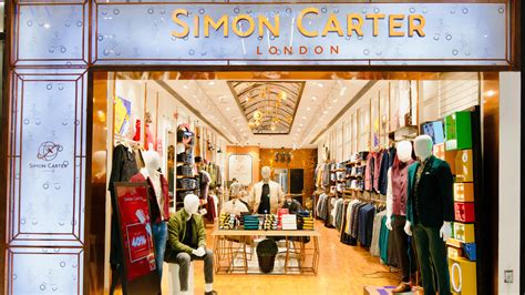 Simon Carter Dlf Mall Of India