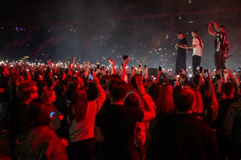 Tauron Arena Kraków świętuje 10 lecie istnienia i zaprasza na wakacje