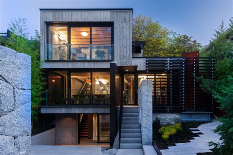 Mod Canadian House Puts Its Rugged Concrete On Center Stage Curbed