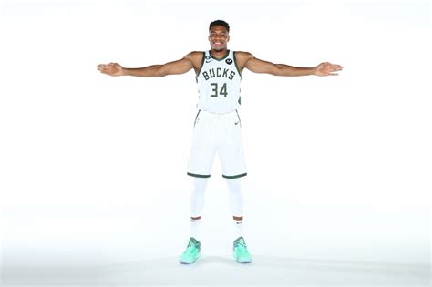 Giannis Antetokounmpo K Wallpapers Wallpaper Cave