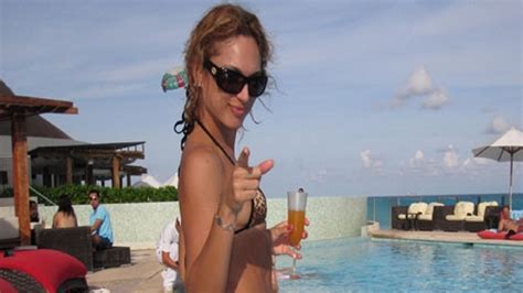 Evie The Bikini Babe