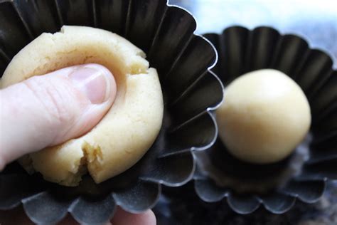 Sandbakkels (Norwegian Sugar Cookies) - Adamant Kitchen