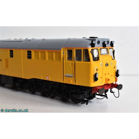 R3745 Hornby Oo Gauge Class 31 Diesel Locomotive In Network Rail Livery No 31602 Driver Dave Green