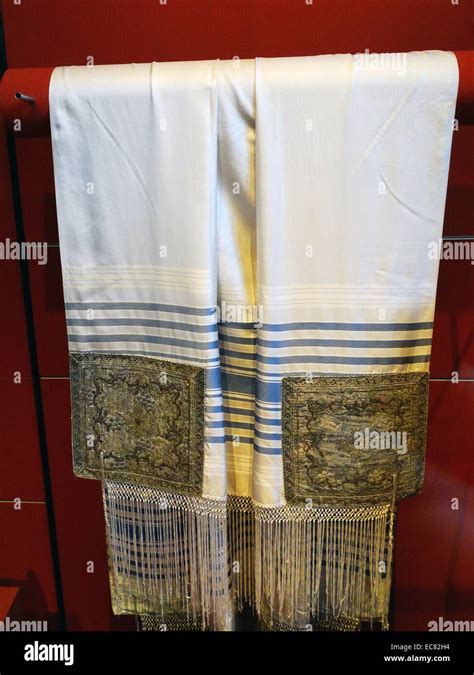 Jewish prayer shawl netherlands religion jewish judaism religious hi ...