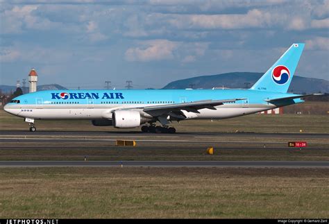 HL7766 Boeing 777 2B5 ER Korean Air Gerhard Zant JetPhotos